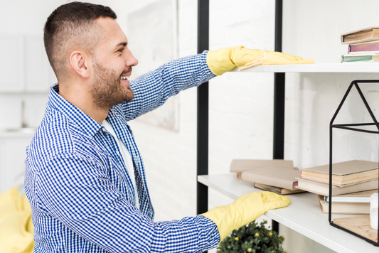 10 errores comunes al limpiar tu casa que están arruinando tus resultados