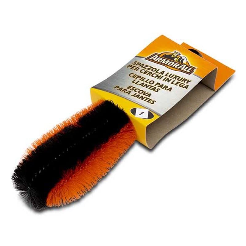 ARMOR ALL Cepillo para Llantas - Limpieza Eficaz de Zonas Difíciles, Cerdas sin Arañazos, Mango de Goma Cómodo, Elimina Polvo de Frenos y Suciedad, Acabado Profesional