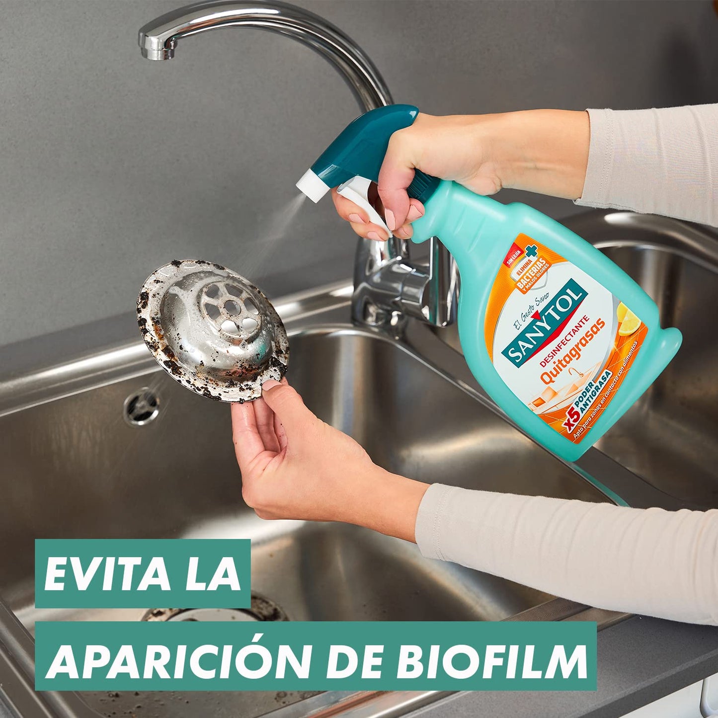 Sanytol - Spray Limpiador Desinfectante Quitagrasas, Desengrasa y Elimina el 99,9% de Gérmenes Sin Lejía, Perfume Limón - 750 ml