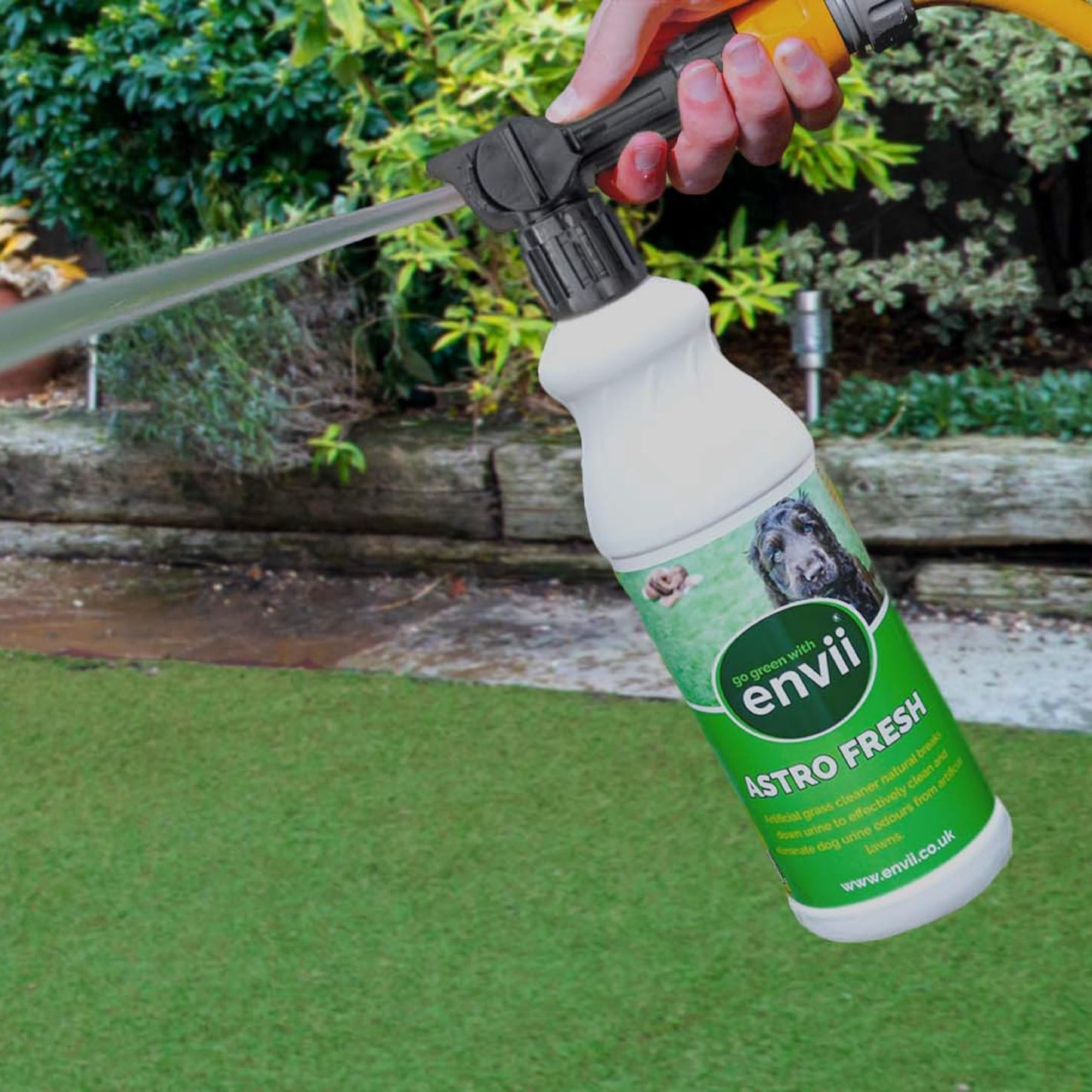 envii Astro Fresh – Limpiador de césped Artificial para orina de Perro, Seguro para Mascotas y fácil de aplicar - 1 litro Cubre 300 m2