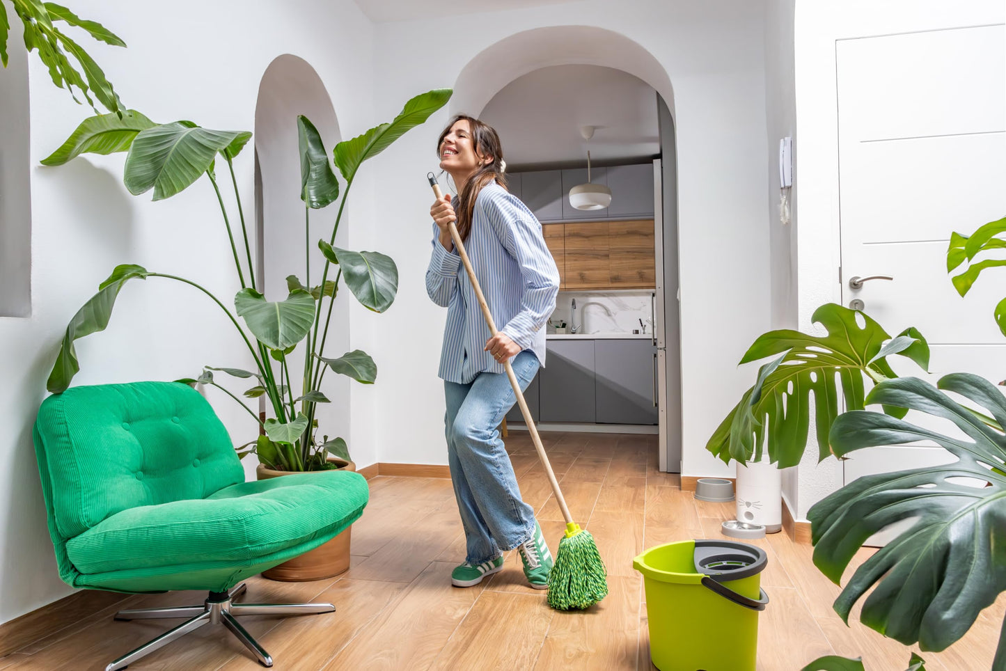 Bayeco - Fregona Secafácil Hilos 100% Microfibra - Absorción y Limpieza Superior - Ligera Incluso mojada - Más Resistencia y Durabilidad - Verde - 1 Unidad