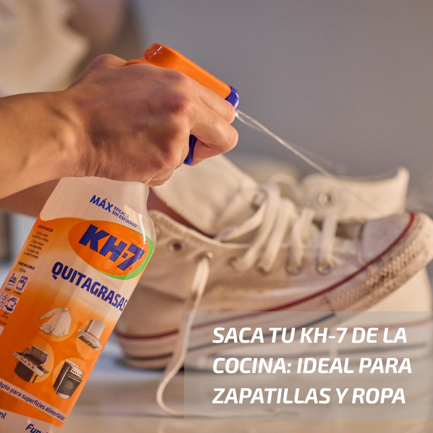 KH7 Quitagrasas, Desengrasante | Elimina Grasa y Suciedad | Aplícalo en Cocina, Ropa, Exterior o Vehículos | Apto para todas las Superficies y Tejidos | Formato Ahorro, Recambio 715 mL